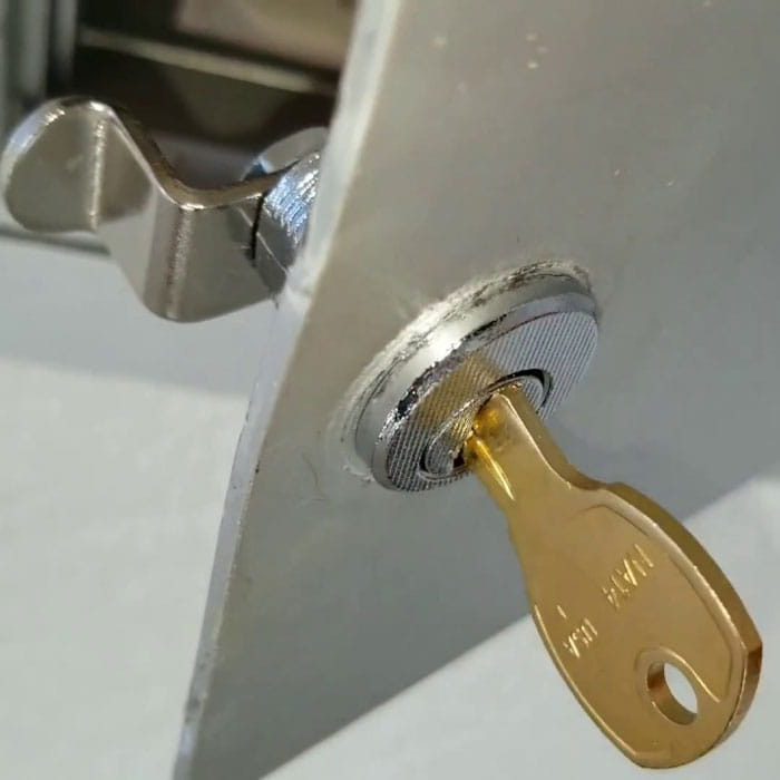 Mailbox lock replacement Portland locksmith